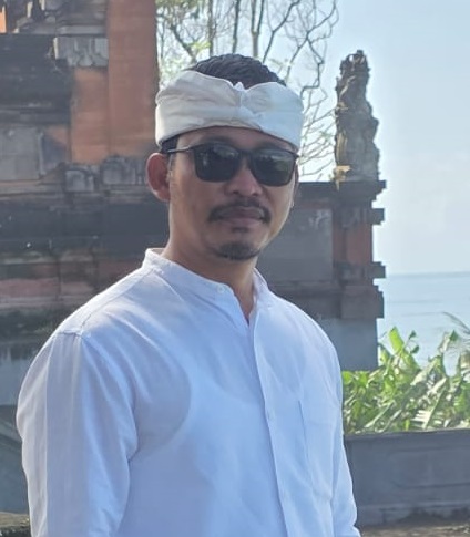 I Nyoman Kariana Wirawan, S.Pd.,S.H